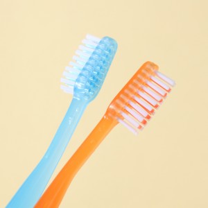 Good quality China New Good Selling Cartoon Kids Toothbrush a Toothbrush Handle Fits The Shape of Hand