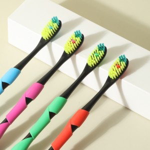 Soft Nylon Bristles Toothbrush Of 4 Family Use