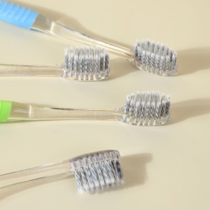 Family Home Using Soft Bristles Manual Toothbrush