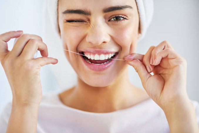 How to use dental floss?